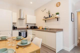 2 Bed near Beach with Garden and Parking - Southbourne - 8