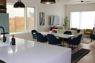 Sleek & Stylish New Build - Austin - 2