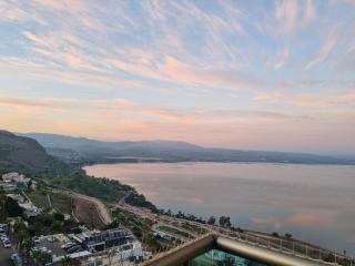 חלום מול נוף הכנרת - Tiberias - 0