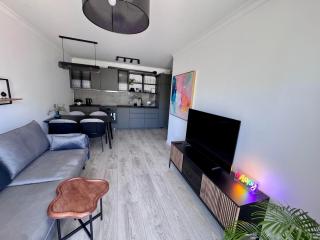 C- Home4U-11- Apartment 48 m2, close to AquaPark, up to 4 people, underground parking - Cracovia - 1