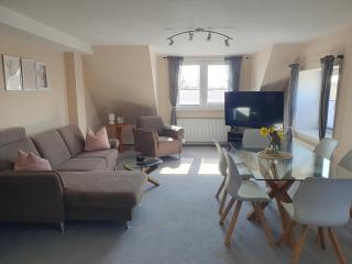 Neumühler Hof- Ferienwohnung "Thomas" 3 Zimmer,3 Bäder mit Dusche, kostenfreie Parkplätze vor dem Haus - Schwerin - 8