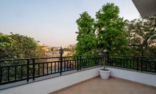 PillowTalk Stays - 4