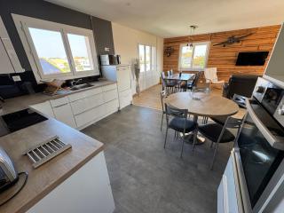 Logement 6 couchages, 3 chambres , jardin , parking , fibre , proche port et commerces - 4