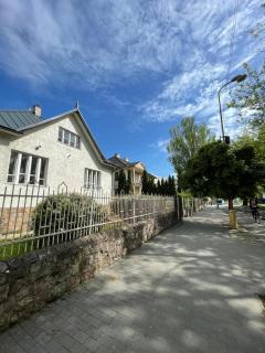 Retro house in wider city center - Trnava - 0