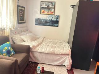Cozy private room - Sabkhah - 6