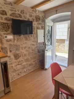 Little House Komiza - 8