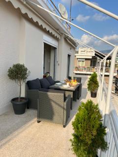 AK Athens Fine Stay - Penthouse with Big Terrace and View - 2 min from Metro - Athen - 2