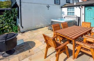3 Bed Bungalow With Private Woods and HotTub - West Langdon - 7