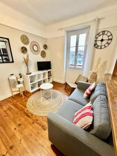 Appartement plein centre, lumineux et spacieux - Saint-Jean-de-Luz - 0