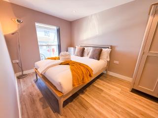 Stylish & Comfy 1 BR By AltoLuxoExperience Short Lets & Serviced Accommodation With Free Wifi & Parking - Bristol - 8