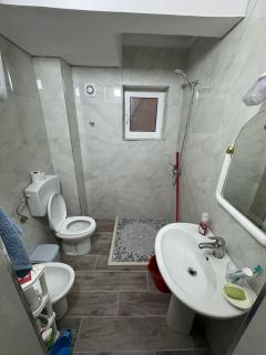 Alexander's Apartment - Vlora - 3