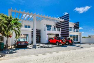 Stylish Bubali Suites Near Eagle Beach - Palm-Eagle Beach - 0