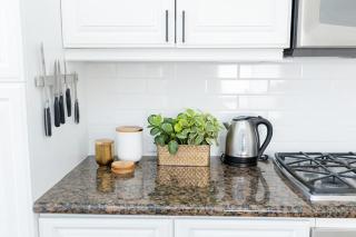 Chic and modern condo with Pool, Gym & Parking, 10 Min to Beach - San Diego - 6