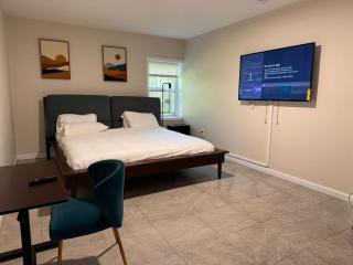 Cosy Bedroom 6 minutes to EWR Prudential Hotels Pen station - Newark - 0
