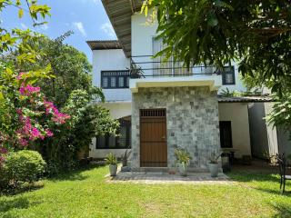 Liyaa Surf Villa - Weligama - 0