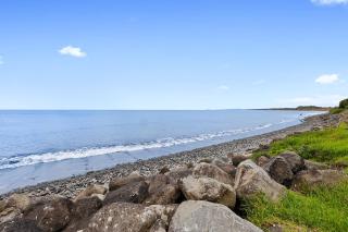 Beachfront Breeze - New Plymouth - 4