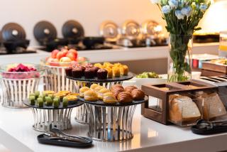 深圳宝安国际会展中心桔子水晶酒店 - 8