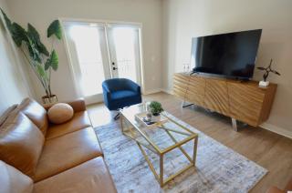 Luxury Living in Davenport - 2