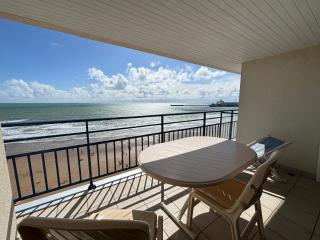 Appartement face plage au 9ème étage avec garage privatif - FR-1-197-622 - Les Sables-dʼOlonne - 9