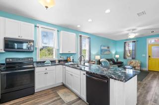 Pet Friendly Beach House - Sandy Toes by Panhandle Getaways - Port Saint Joe - 2