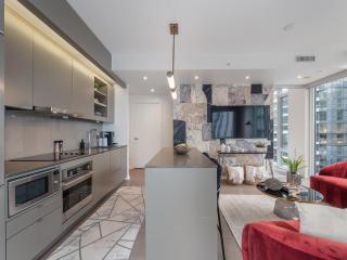 The Aventi Suites - Downtown Toronto - Across TIFF Bell Lightbox - 6