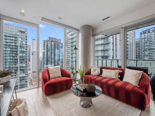 The Aventi Suites - Downtown Toronto - Across TIFF Bell Lightbox - 9