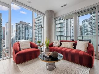 The Aventi Suites - Downtown Toronto - Across TIFF Bell Lightbox - 2