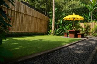 Little Munduk, full private villa - Munduk - 3