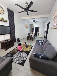 Hazmi Family Homestay, Islamic Home in Melaka - Ayer Keroh - 8