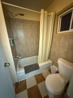 Centre Suite Inns Motel - Bonnyville - 8