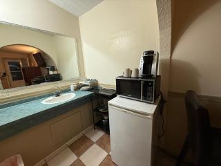 Centre Suite Inns Motel - 7