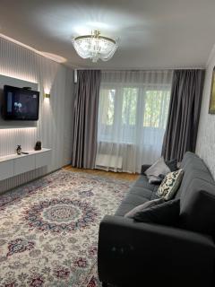 Forum Cozy Apartment 2 room-Prime Location Walk to All Attractions! - 0