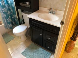 Sensational 2 Bedroom Getaway in Florence Hall - The Rock - 6