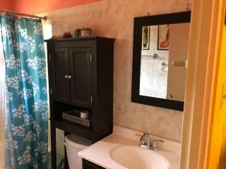 Sensational 2 Bedroom Getaway in Florence Hall - The Rock - 2