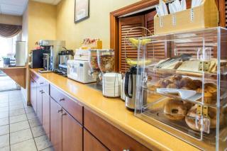 Econo Lodge - Valdosta - 1