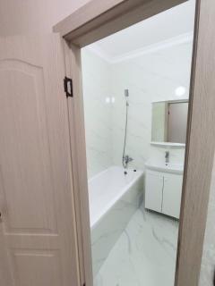 Хан редисн - Astana - 8
