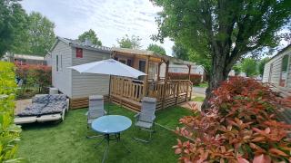 Camping à Condrieu, Mobil home 6 pers sur les bords du Rhône, avec parc aquatique - Condrieu - 0