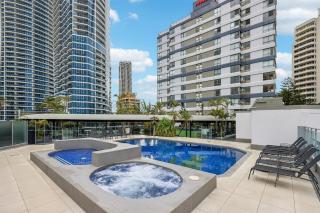 Beach Studio Ocean Views Level 17 Pool Gym Sauna - Gold Coast - 8