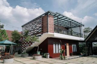 Guest House Bumi Anwari Sukabumi - - 0
