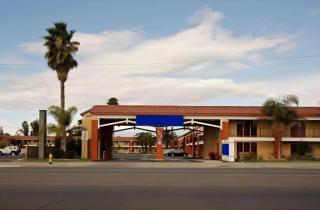 Days Inn by Wyndham Hemet - Hemet - 5