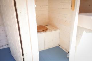 The Dogwood Cabin - Cowichan Valley Bunkie Glamping - Duncan - 2