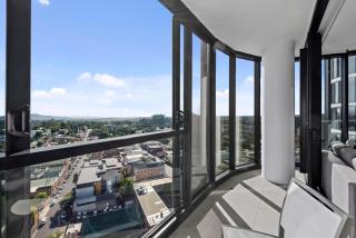 Mountain View Apt with Infinity Pool, Gym and Car Park - Brisbane - 4