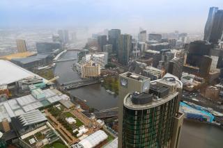 The Pearl Retreat - Elegant 2BR Apartment w Parking - Melbourne - 6