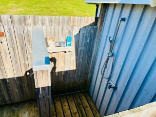 Close to the Beach, Large Garden with 2 Patios & BBQ - Falkenberg - 4