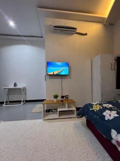 Kelis Home Away From Home - Dar es Salaam - 5