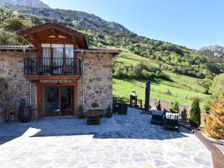 Espectacular casa en la montaña - Lebena - 8