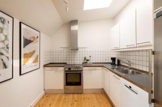 Bright 3BR Apartment with Balcony and Amazing Lake View - Copenhagen - 6