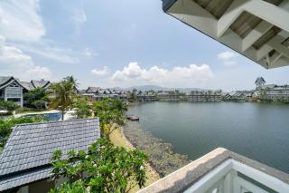 The Lake Front Laguna Alla13 - - 1
