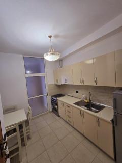 Luxury Comfort Apartament - Durrës - 3