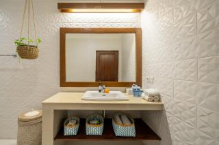 Villa Sarong 2 Chic 2BR Boho Villa Prime Central Location - Seminyak - 1